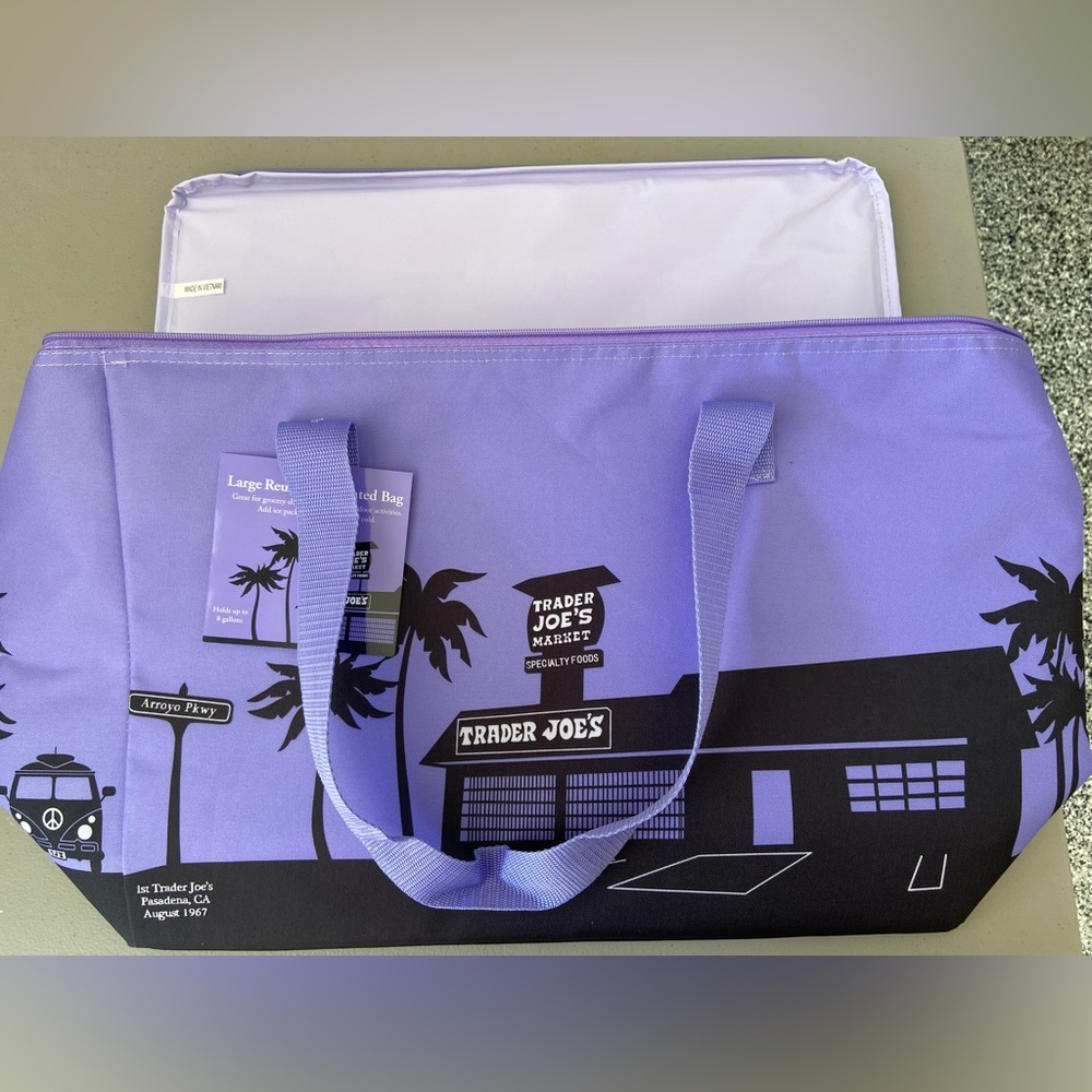 Trader Joe’s lavender with lavender lining, large insulated bag : new with tags